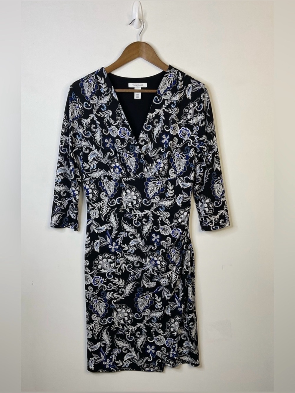 White House Black Market Black and White Floral Dress Size Medium